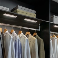 Hama Sleek, orientačné LED svetlo, nabíjacie, pohybový/svetelný senzor, stmievanie, hliníkové