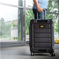 Cat kufor Stealth, 65 l, polykarbont, ierny