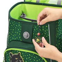 Školská aktovka Step by Step BASIS, Green Graphics - 4-dielny set, AGR certifikát