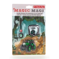 Doplnkov set obrzkov MAGIC MAGS Zelen traktor k aktovkm GRADE, SPACE, CLOUD, 2v1 a KID