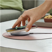 Hama bezdrôtová nabíjačka Qi 15 W, čierna